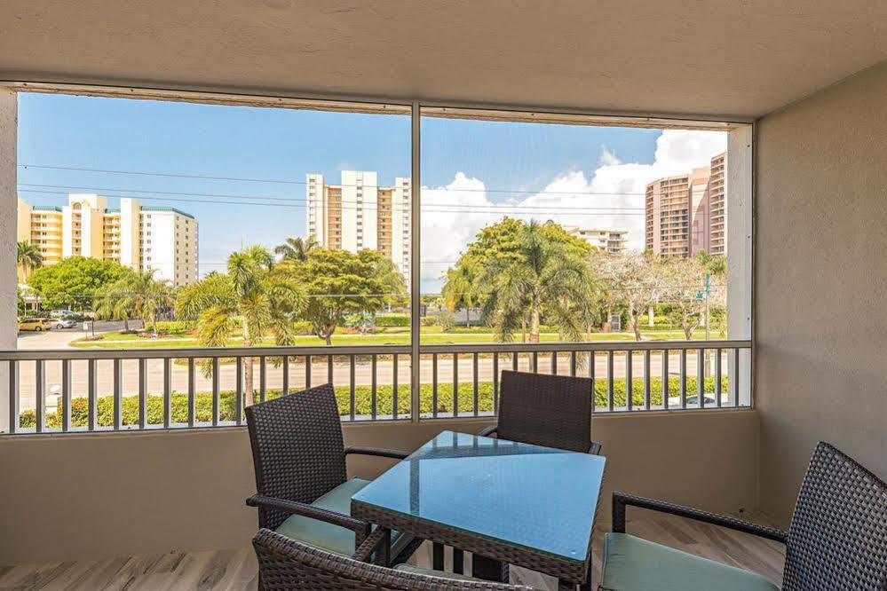 Caxambas Marco Beach Vacation Suites מראה חיצוני תמונה